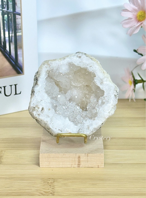 摩洛哥白晶洞H8