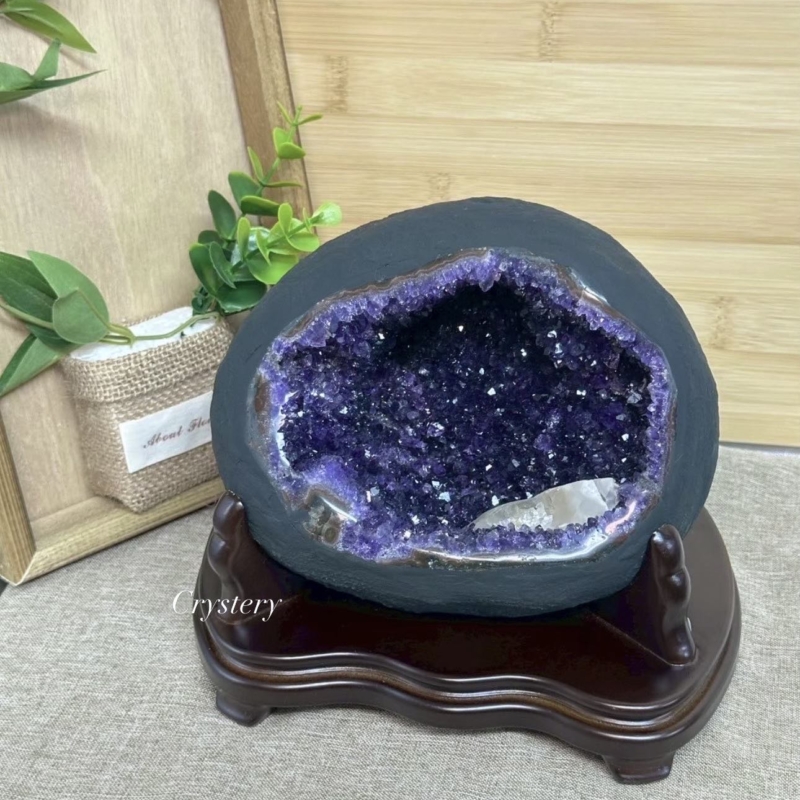 家中必備！聚財納氣-紫水晶洞C款