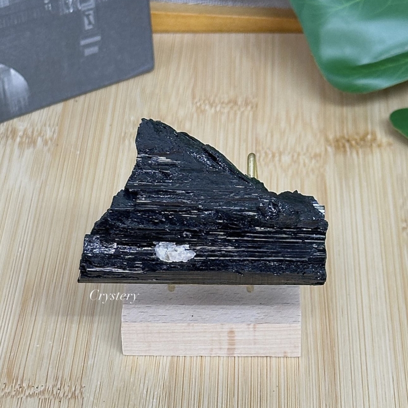 趨吉避凶--黑碧璽原礦編號B8