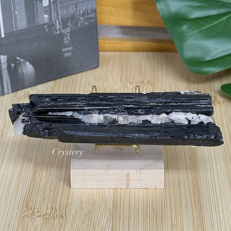 趨吉避凶--黑碧璽原礦編號B3
