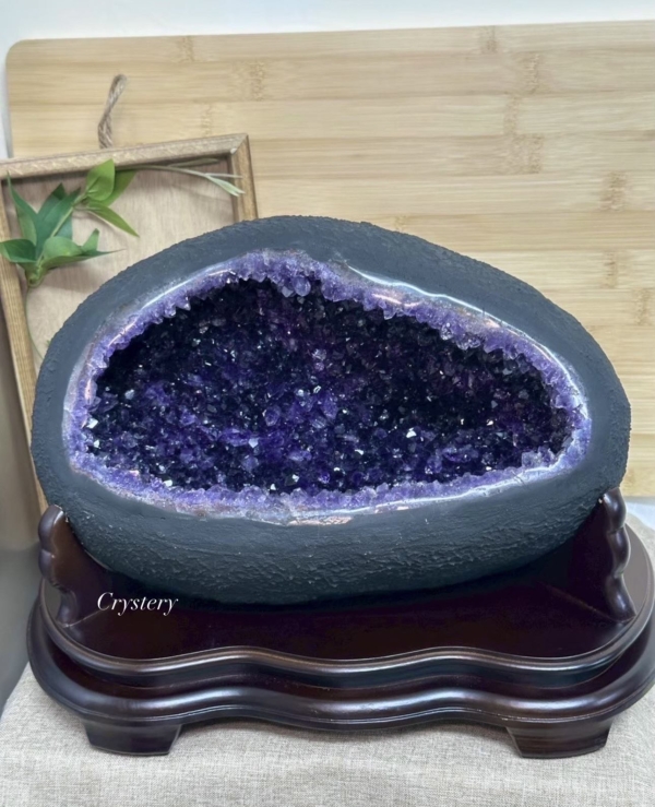 家中必備！聚財納氣-紫水晶洞J款