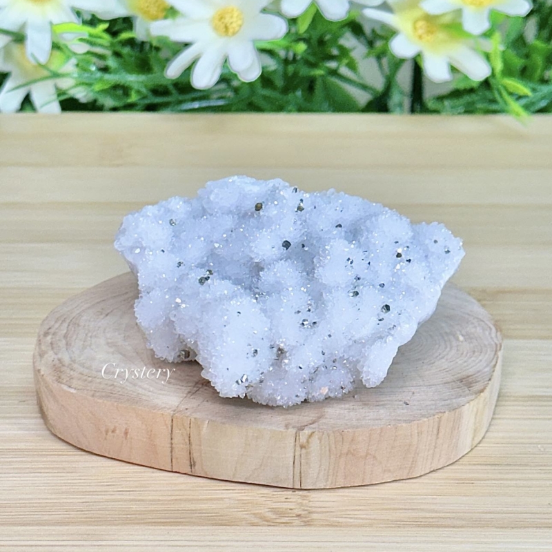 白晶簇共生黃鐵礦-編號E14