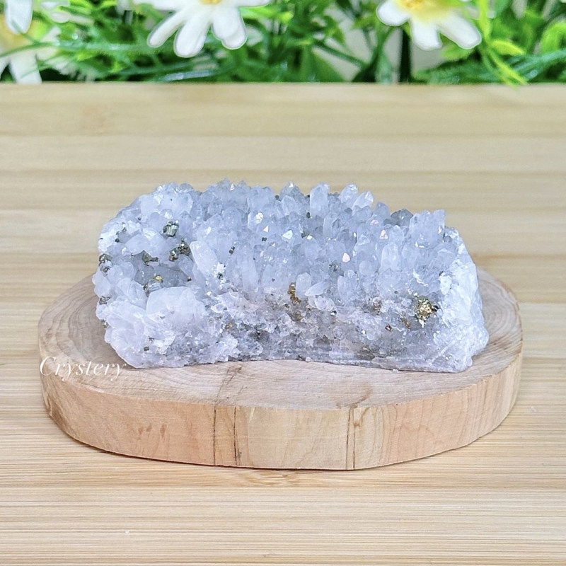 白晶簇共生黃鐵礦-編號E15