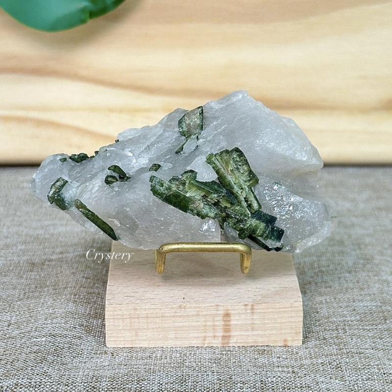 綠碧璽原礦-編號C2