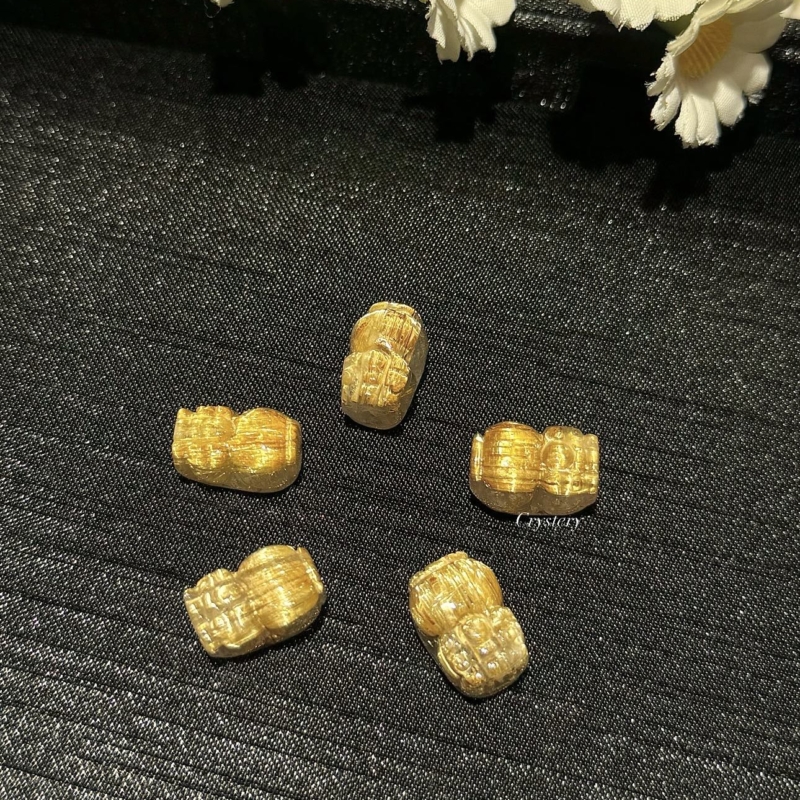 鈦晶貔貅（正偏財運  招財 事業運 果斷力 ）